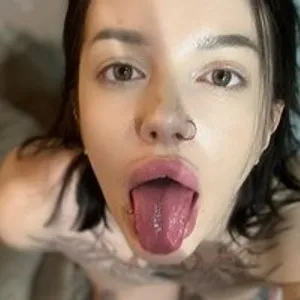 CherryRush from bongacams