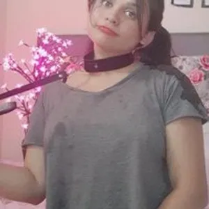 Chloeeiffel from bongacams