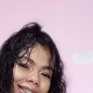 Chloemooree from bongacams