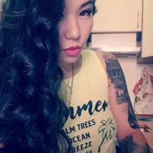 CrazyKorean from bongacams