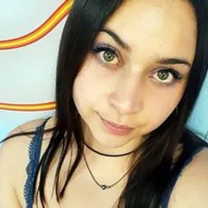 Cristalcherry from bongacams