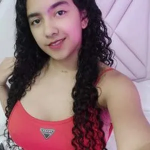 Curlyhornyneighbor from bongacams