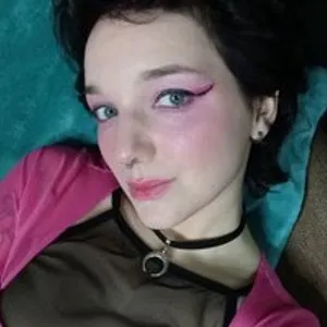 Cutemetalgoddess from bongacams