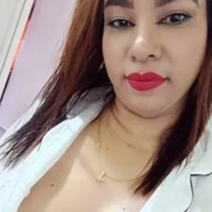 Dahiana-collins from bongacams