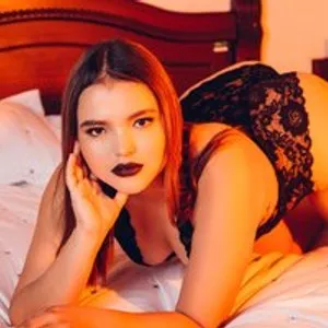 DakotaJade from bongacams