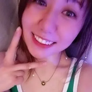 Dcup-YOYO from bongacams