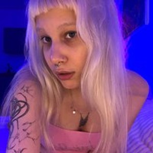 DelflorenCara from bongacams