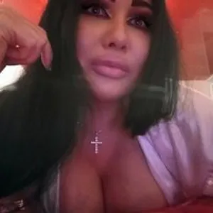 DiamondKey from bongacams