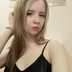 Dianaru from bongacams