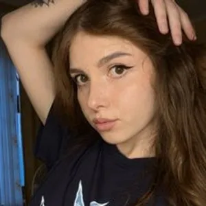 DoriDi from bongacams