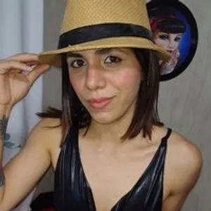 DulceCasey97 from bongacams