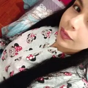 EMILYROUSEE from bongacams