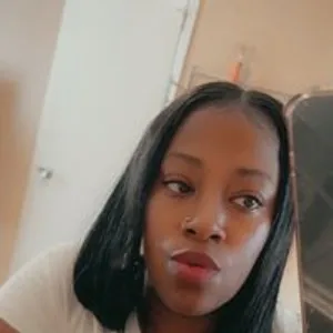 Eboni03 from bongacams