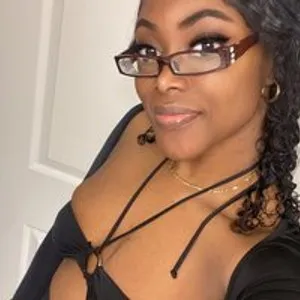 Ebonyexotikkk from bongacams