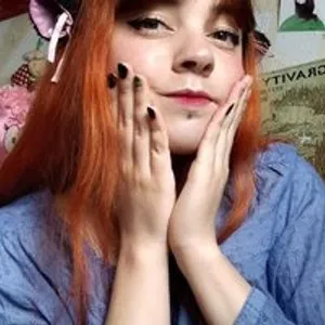 EluneMoosha from bongacams