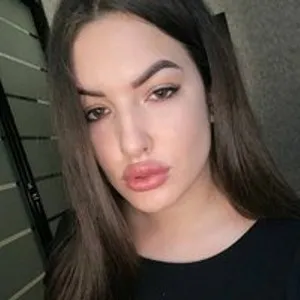 EmmaDD from bongacams