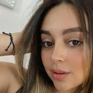 Erikamendez- from bongacams