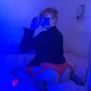 Eva911R from bongacams