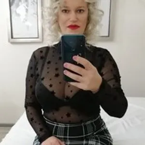 EvaSin25 from bongacams