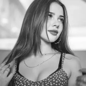 EveBardot from bongacams