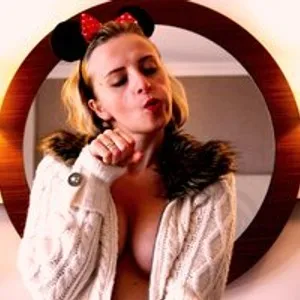 EvellinCat from bongacams