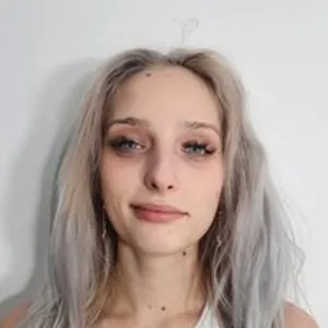 EvvaX from bongacams