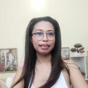 ExoticPetiteAnn from bongacams
