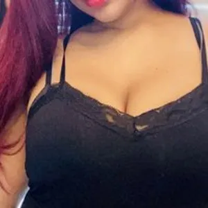 FetishXiomora from bongacams