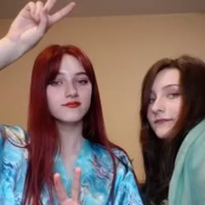 FireGirls from bongacams