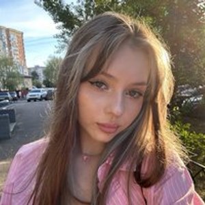 Camgirl is actually offline