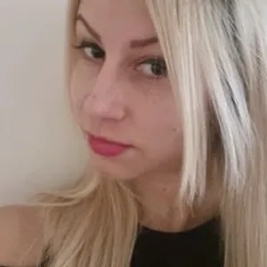 GeoAndJoanna2 from bongacams