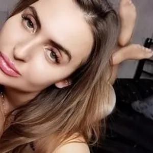 Goddess-Lena from bongacams