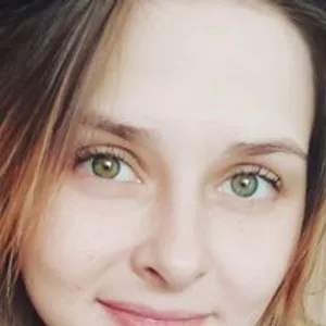 Green-eyed from bongacams