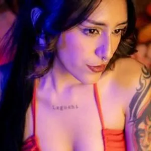 Hali18 from bongacams