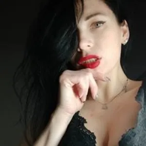 HeylaDolis from bongacams