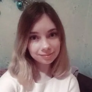 HoneyBunnyyy from bongacams