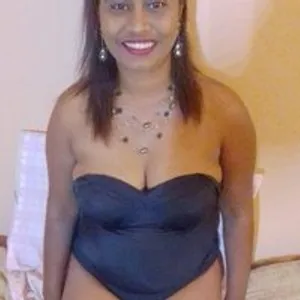 IndianTreat from bongacams