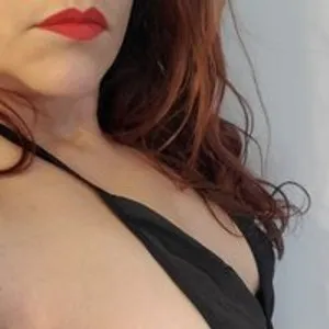 IsoMoreAmor from bongacams