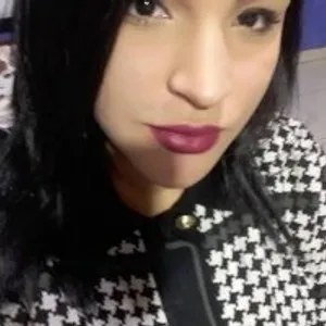 Issaevans from bongacams