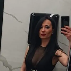 Italiana from bongacams