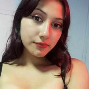 JadeAdamsx from bongacams