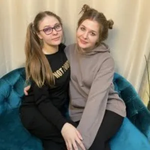 JaniSnneuza from bongacams