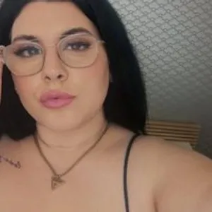 Josie-Lynn from bongacams