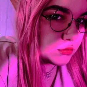 JuicySandra from bongacams