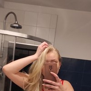 JuliaDesire's profile picture