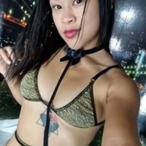 KAYLE27 from bongacams