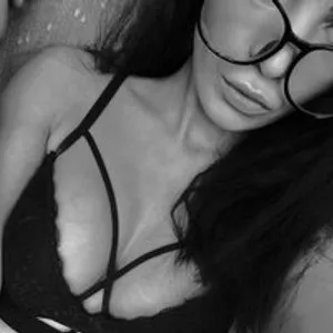 Kalanchoee from bongacams