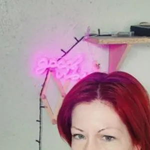 KarrenLee from bongacams