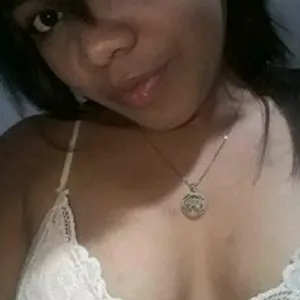 Kaylamorales from bongacams