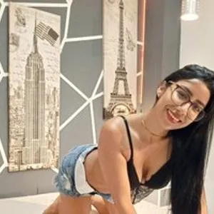 KeiraCooper from bongacams